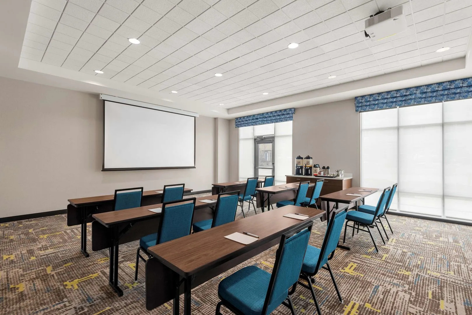 Hampton Inn & Suites by Hilton Kelowna Airport