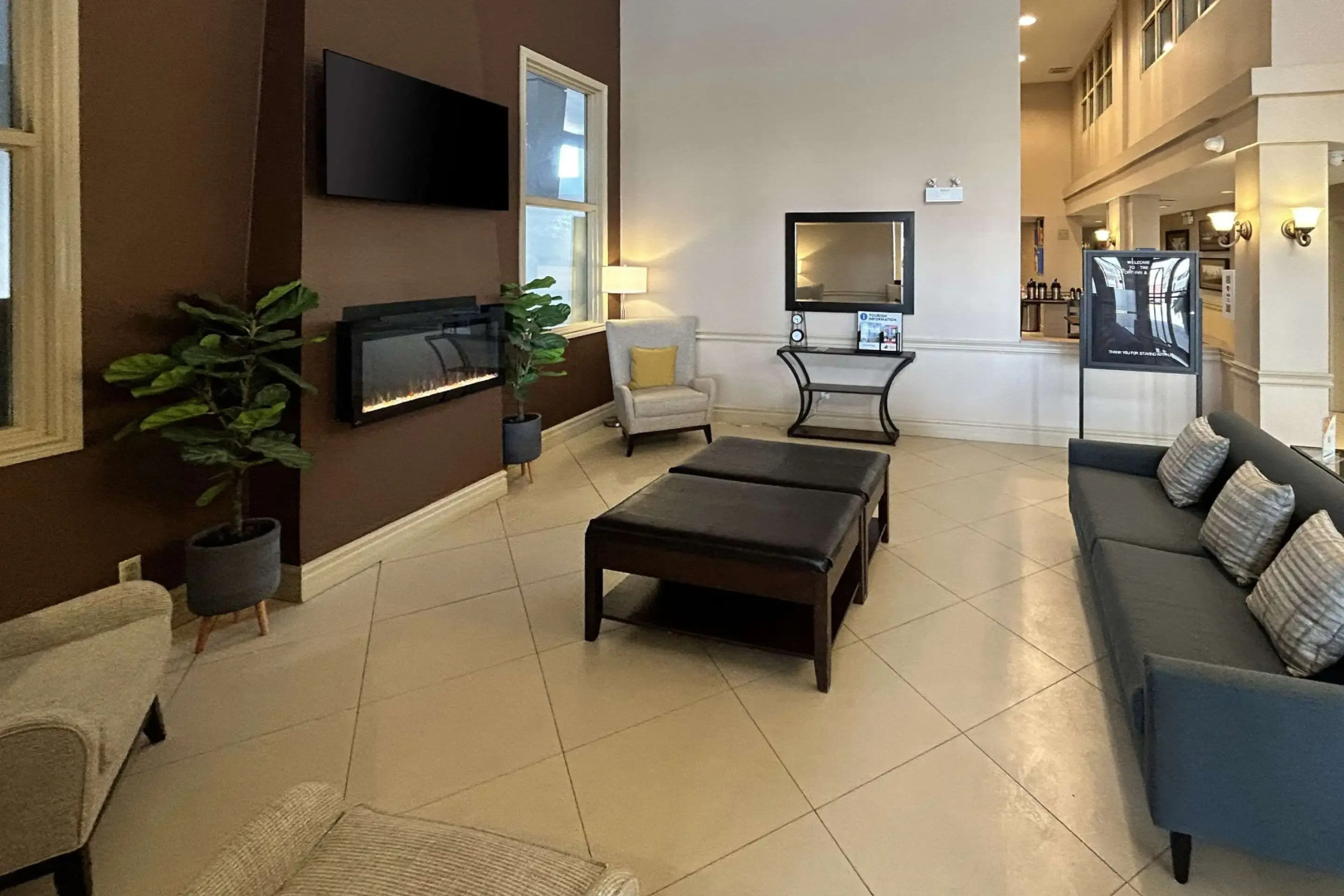 Comfort Inn & Suites Ambassador Bridge