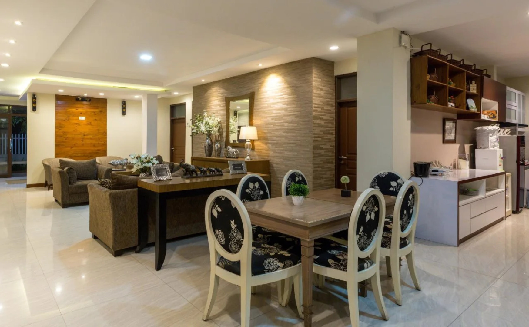 Jayagiri Guesthouse By Belgareti