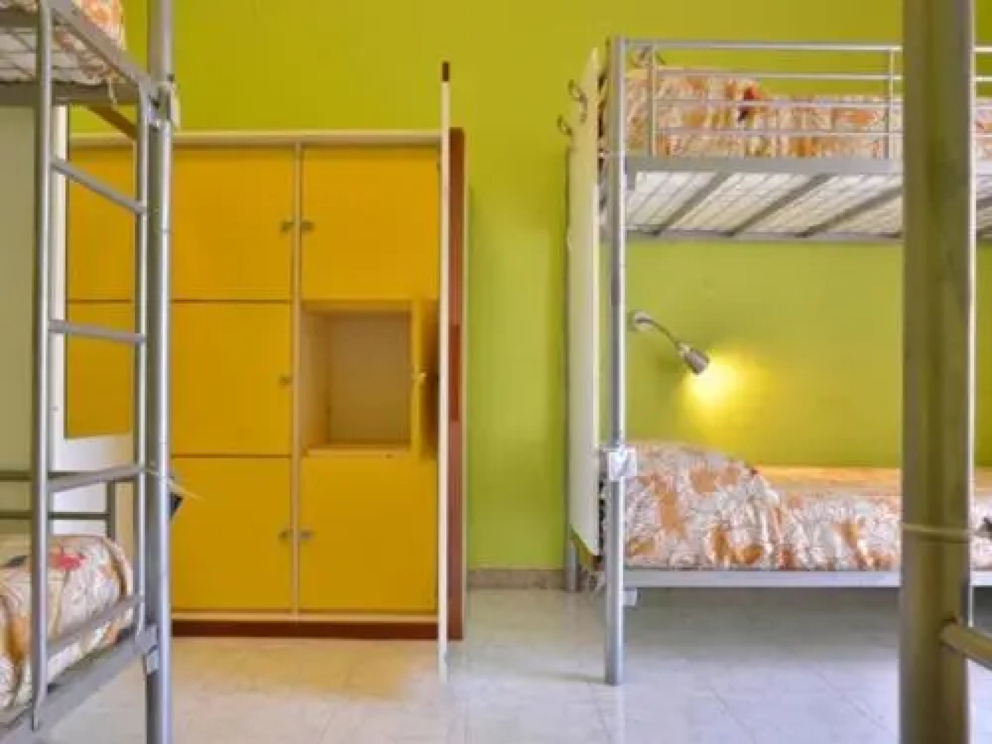 Gianni House Backpackers Hostel