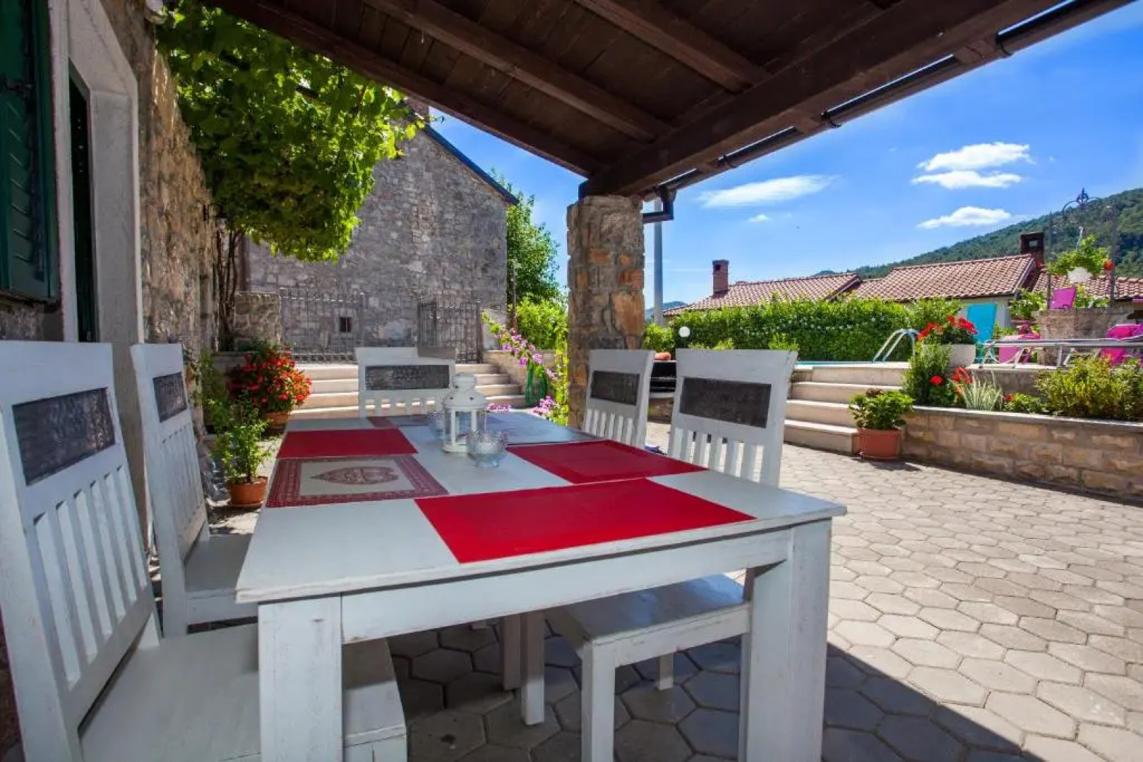 Captain's Villa with Swimming Pool