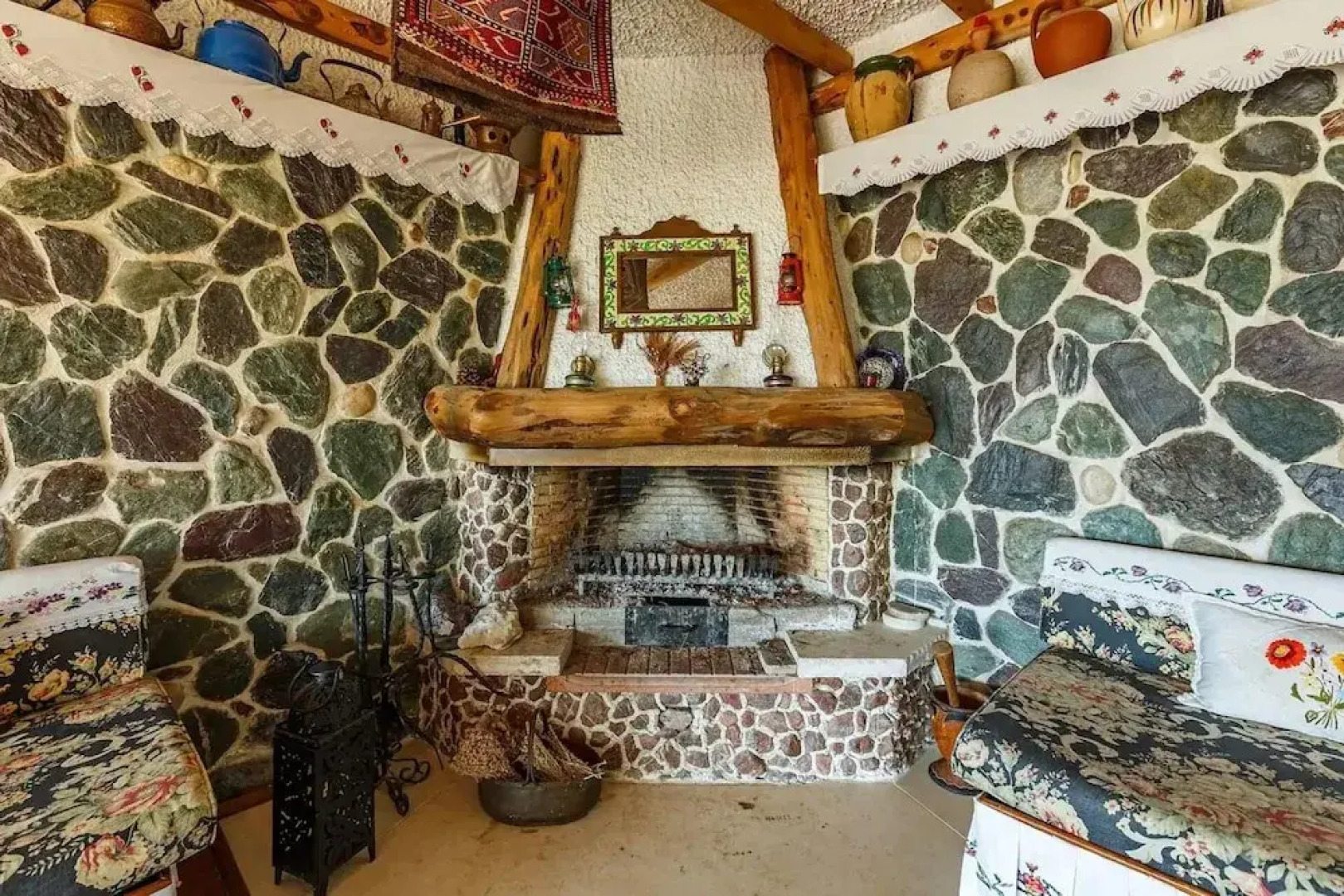 Lake Sapanca Breathtaking Private Villa Retreat