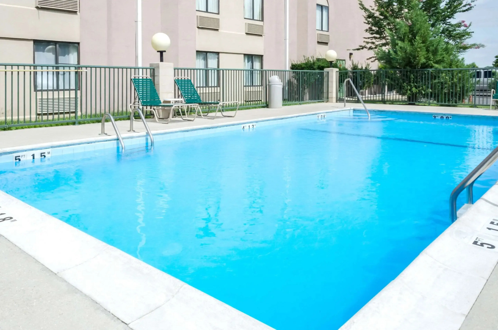 Extend a Suites Meridian