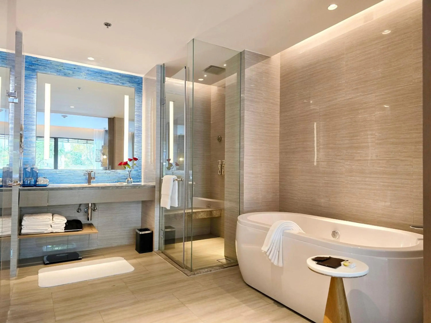 Renaissance Pattaya Resort & Spa