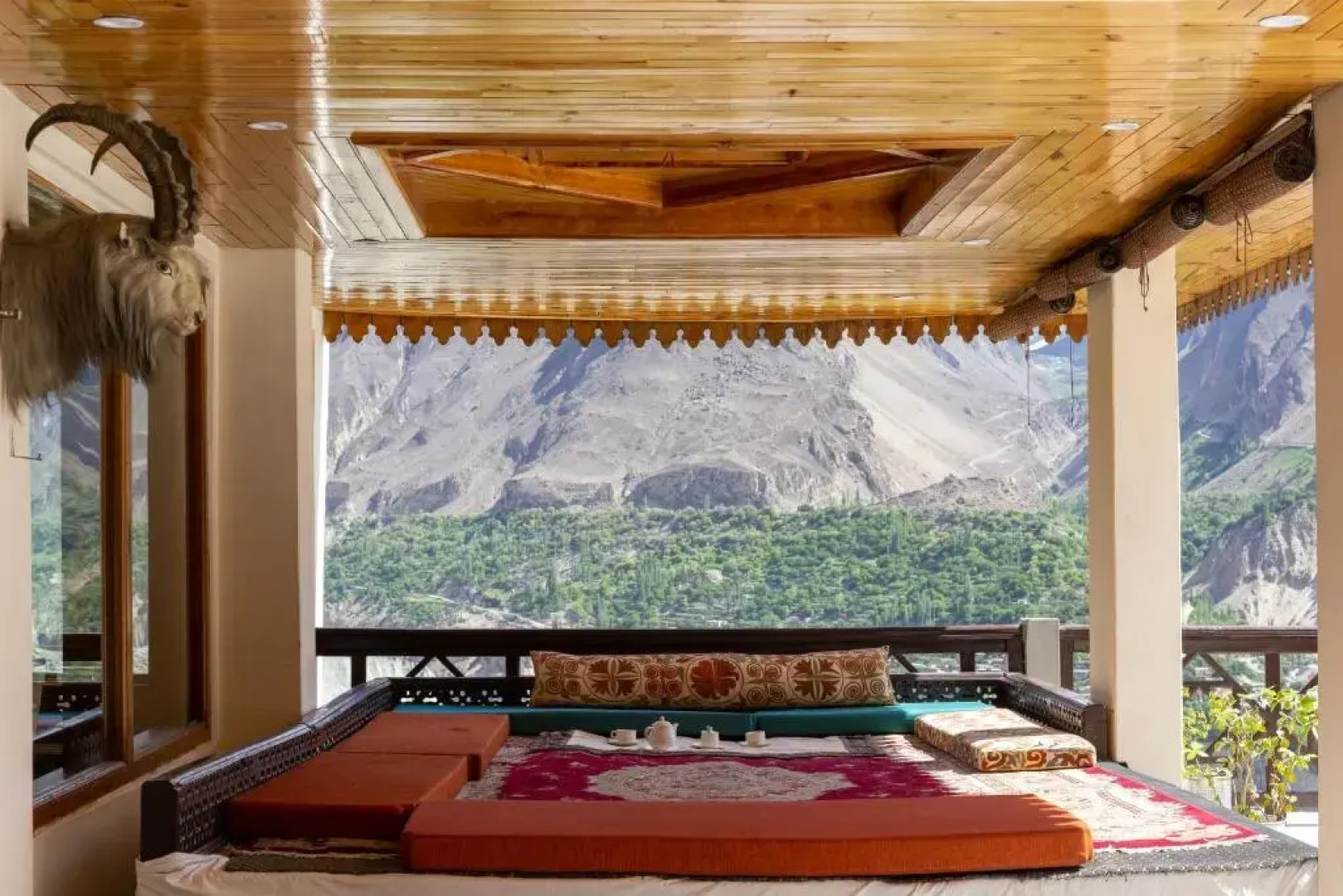 Roomy Daastaan Hotel, Karimabad Hunza