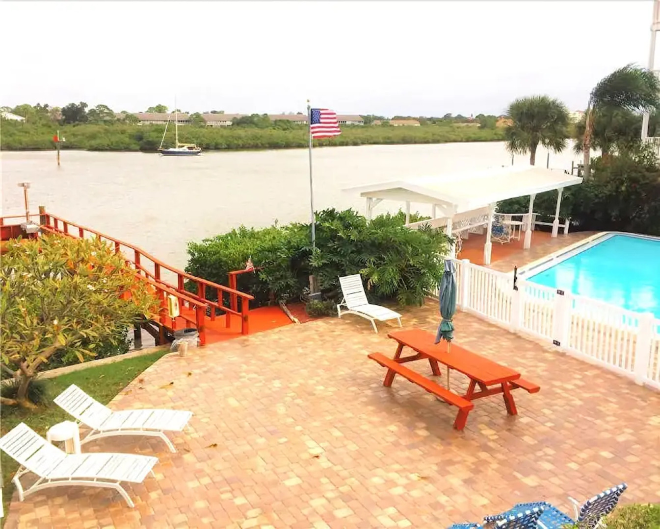 Seashell 19 - Two Bedroom Condo