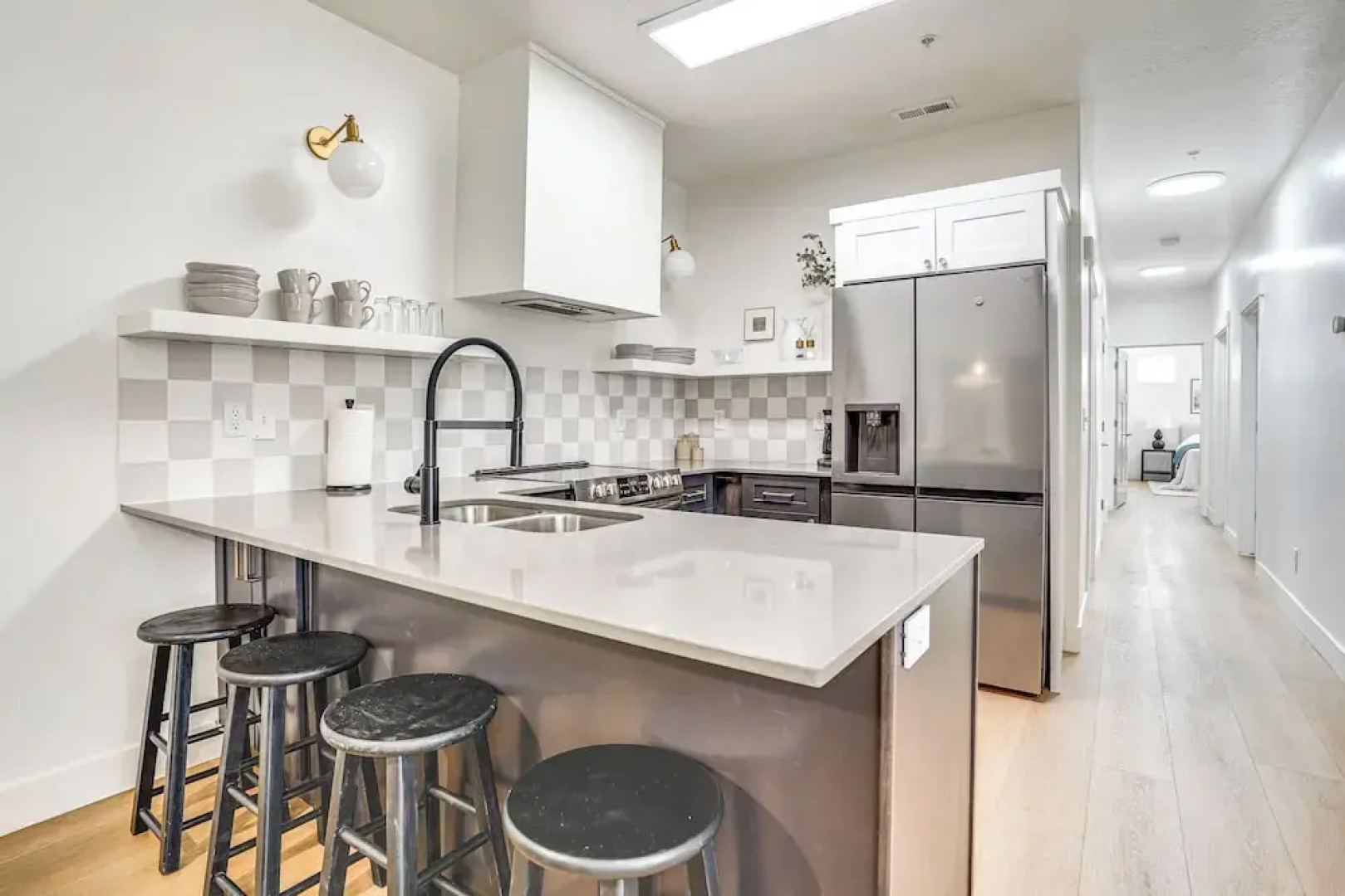 Sleek Vineyard Condo w/ Access to Community Pools