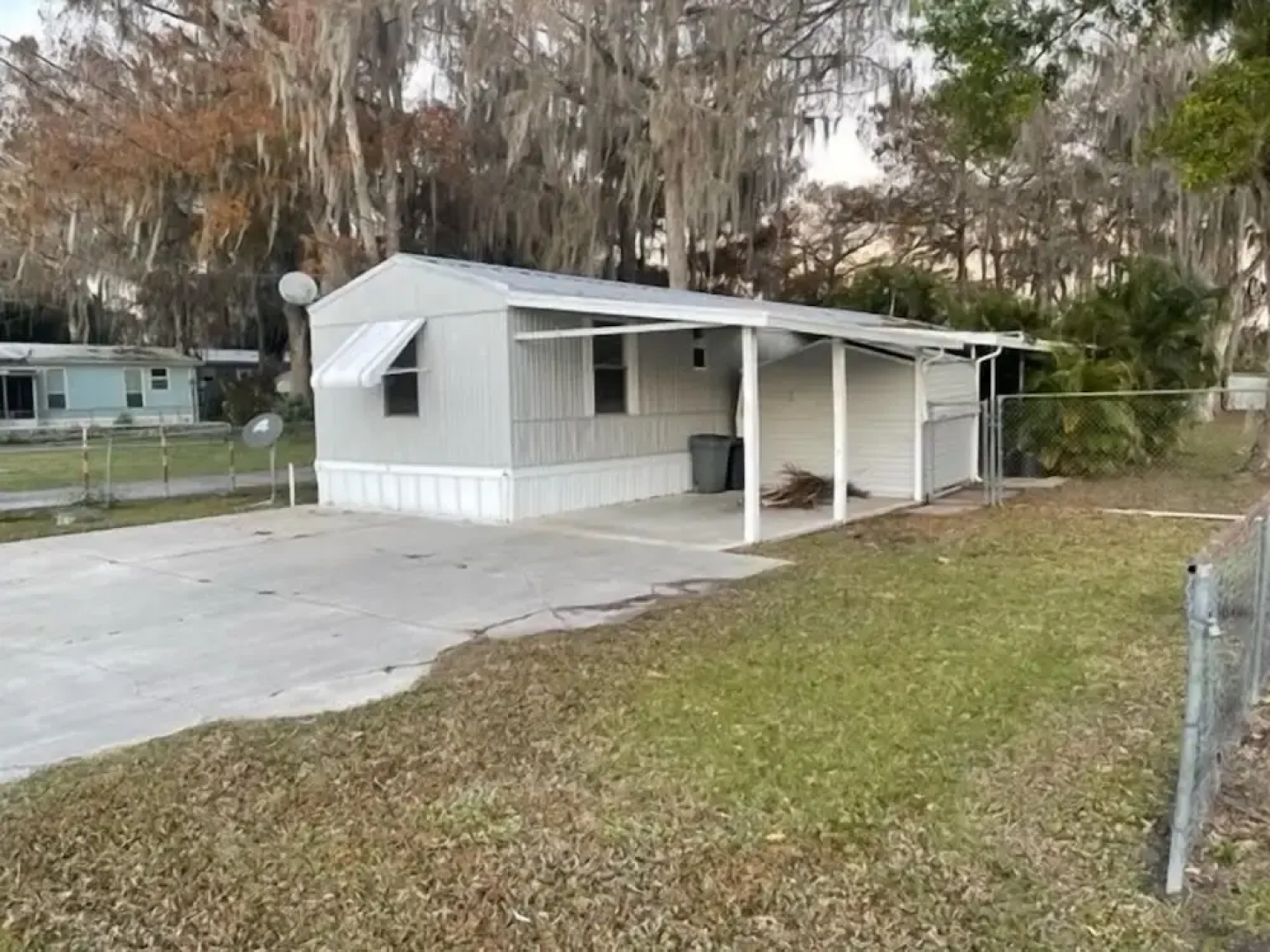 Taylor Creek River Cottage By The Boat Ramp 2 Bedroom Cottage by RedAwning