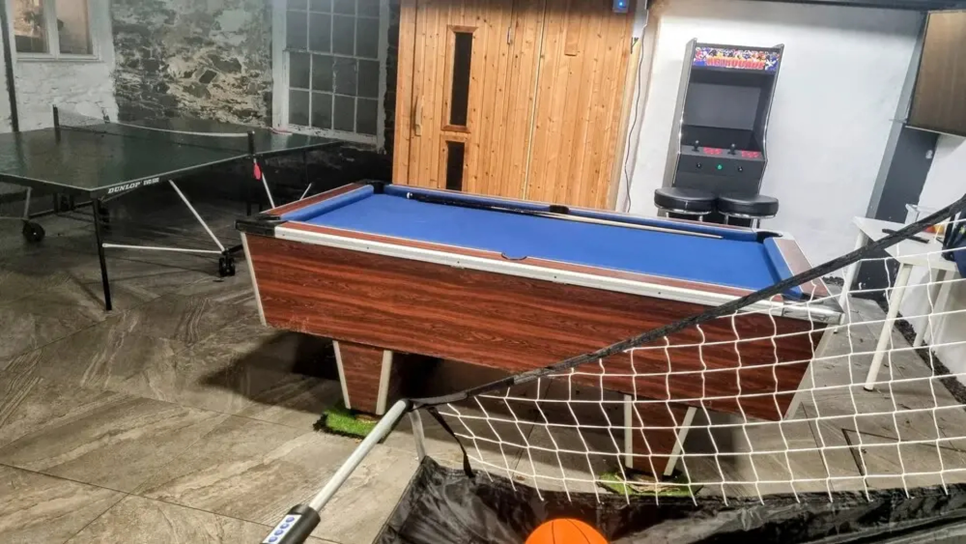 Brackendale Luxury Townhouse, hot Tub,sauna, Games