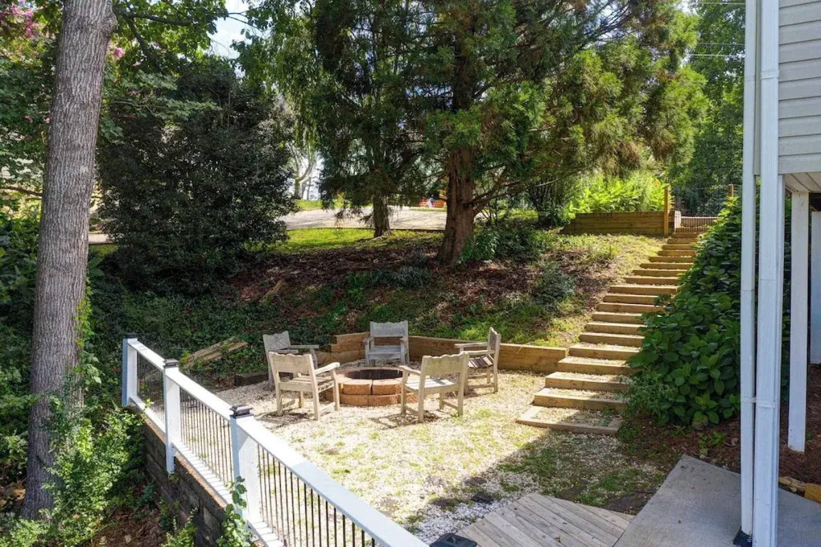 Sunset View 3 BDR Close to Downtown!