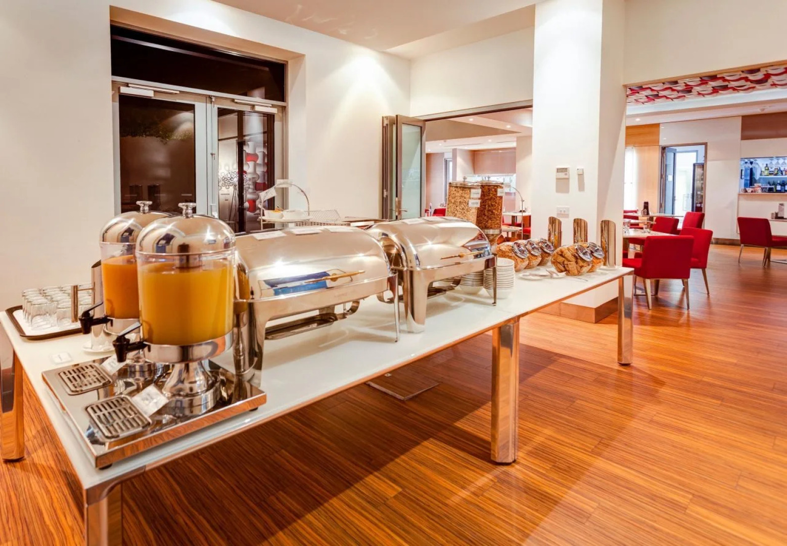 Mantra Charles Hotel Launceston