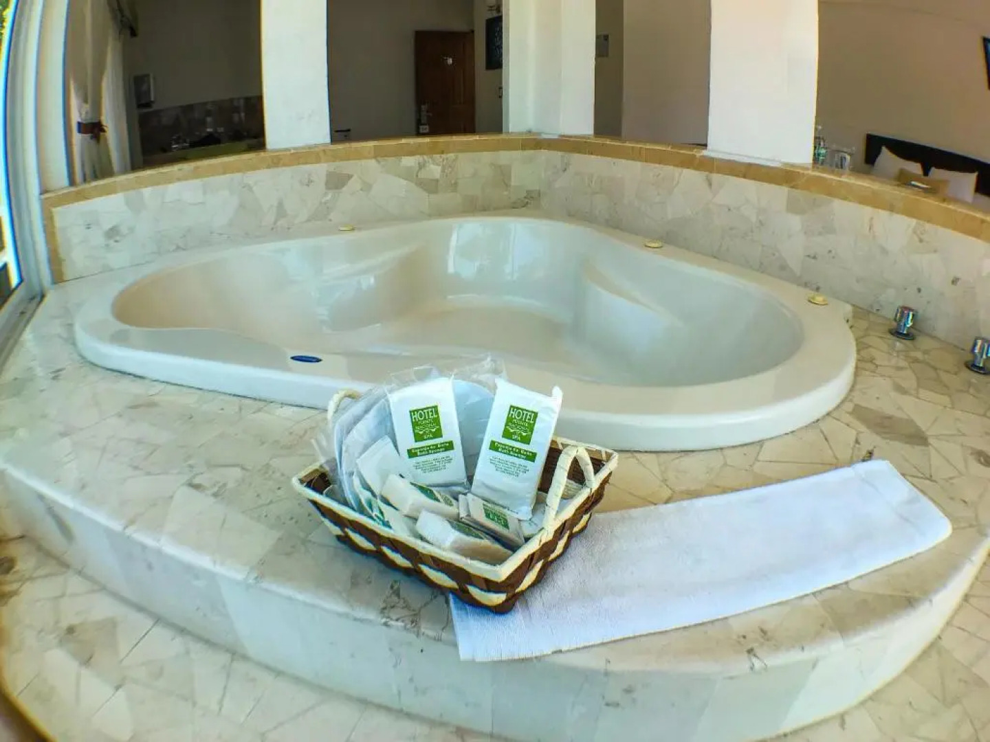 Hotel Puente Nacional & Spa