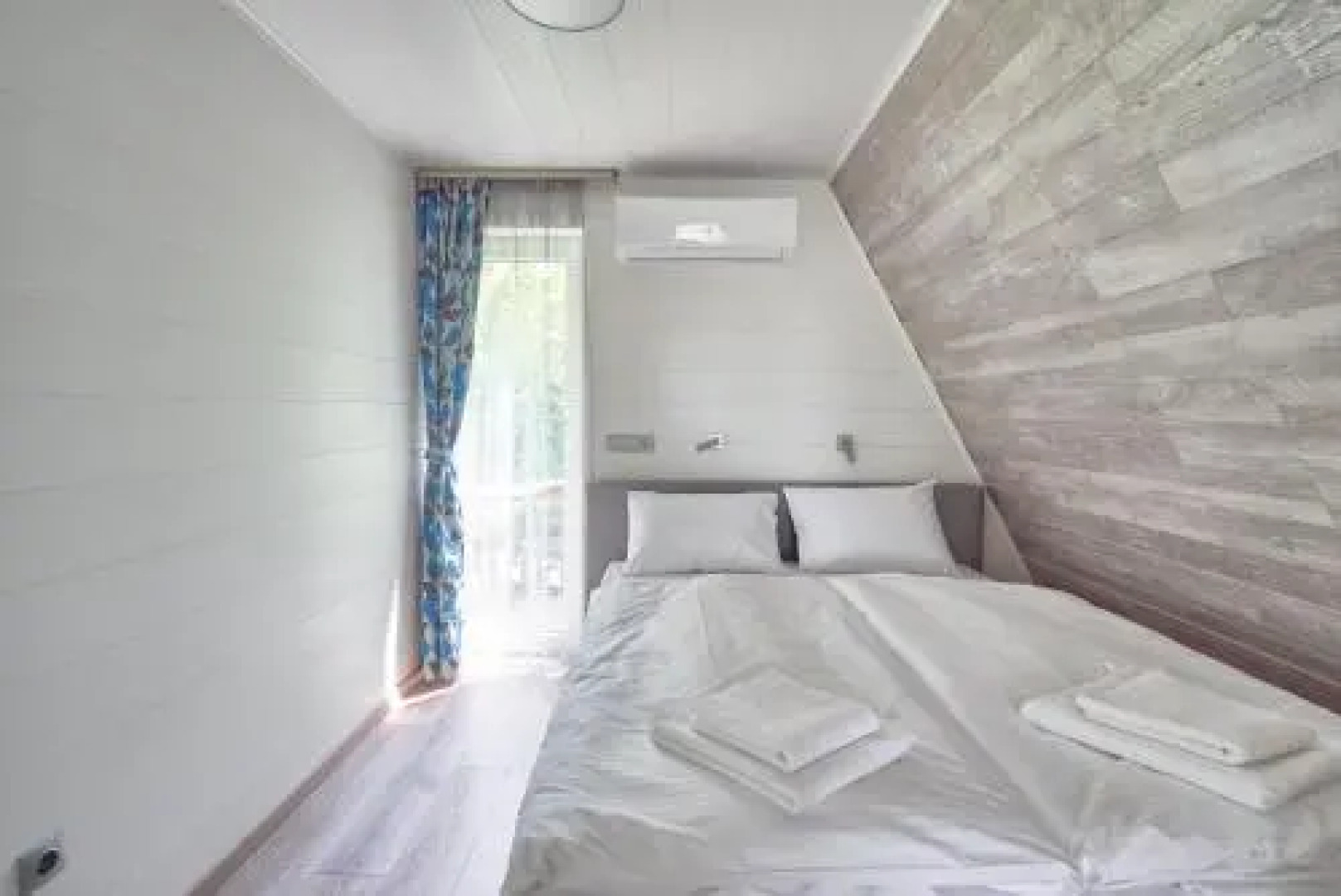 Zen Garden Resort, Zánka