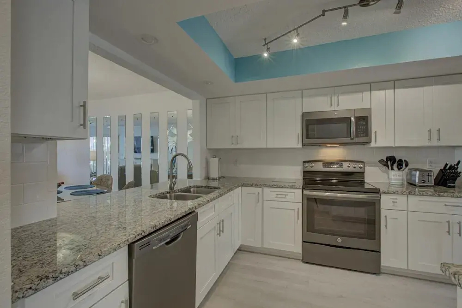 Anna Maria Island Absolute Anna Maria-private Beach Access-heated Pool-wi-fi