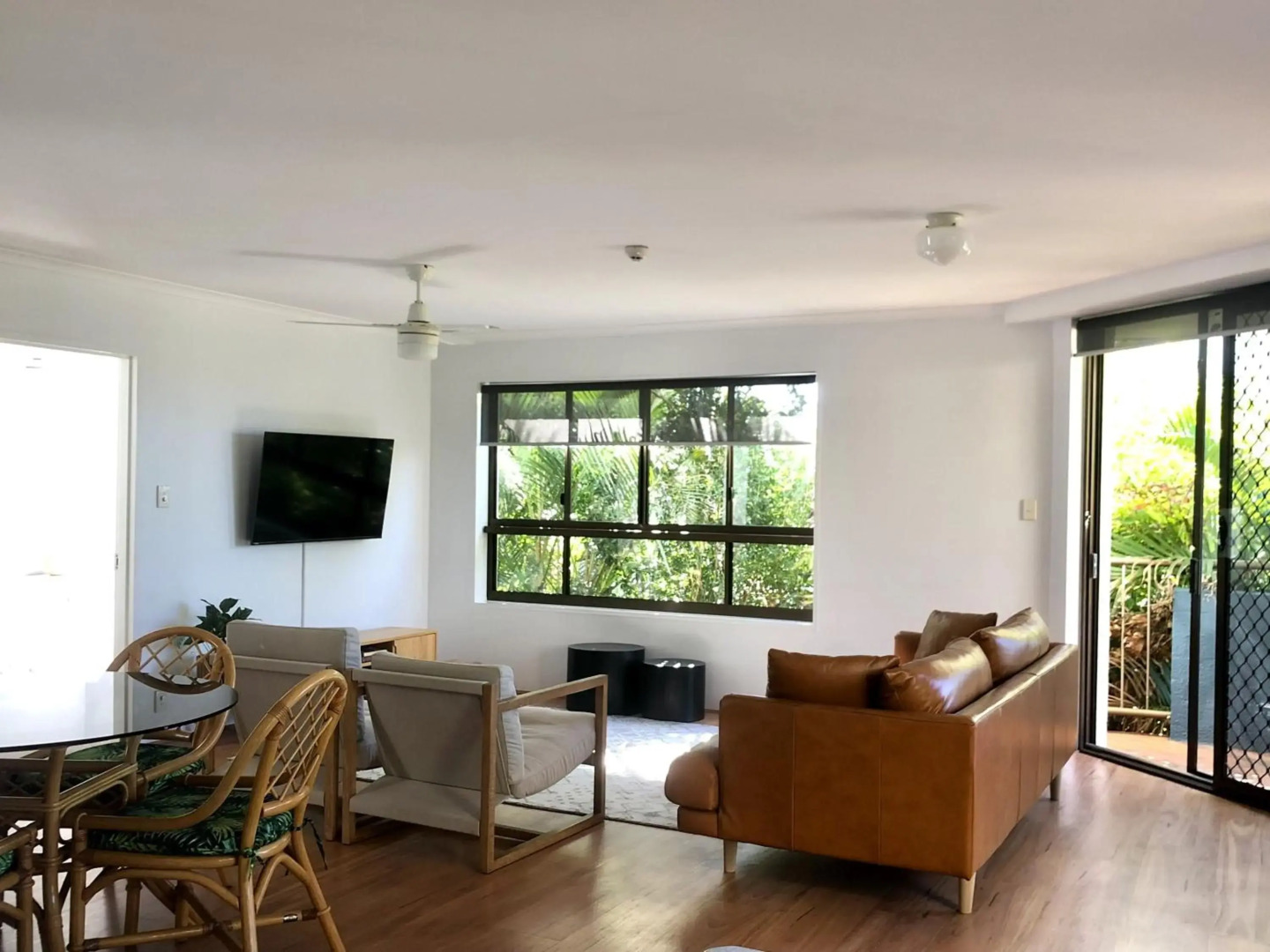 Kalua Holiday Apartments