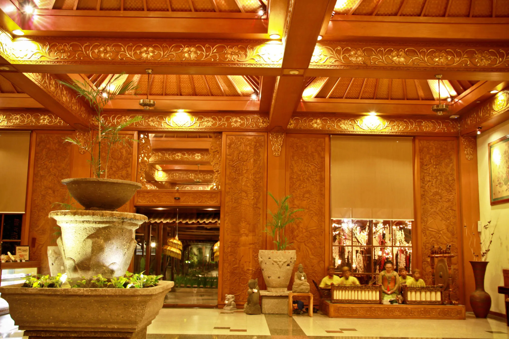 Singgasana Hotel Surabaya