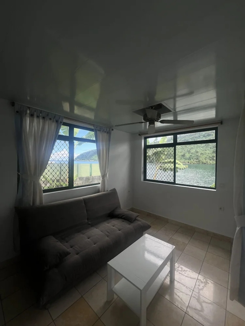 Tiare Faaroa Bay Villa