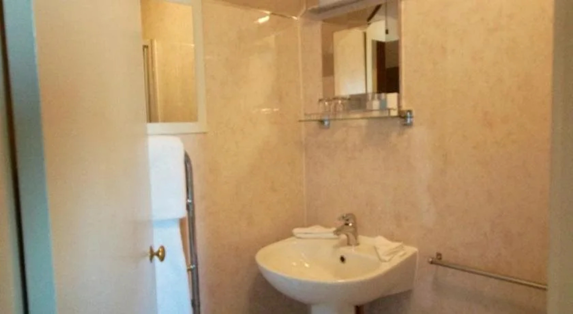 Guest house Clyde House