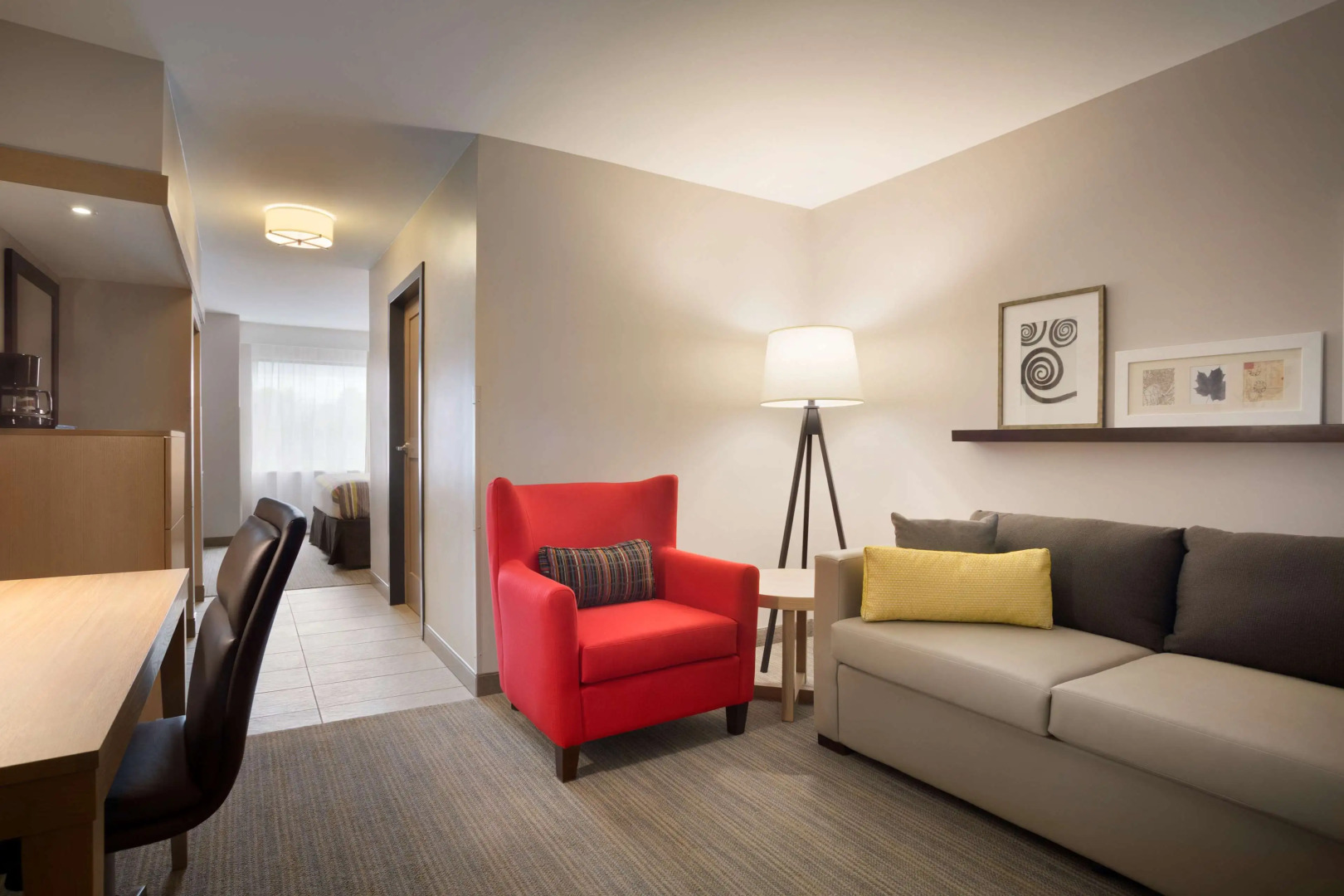 Country Inn & Suites by Radisson Asheville River Arts District