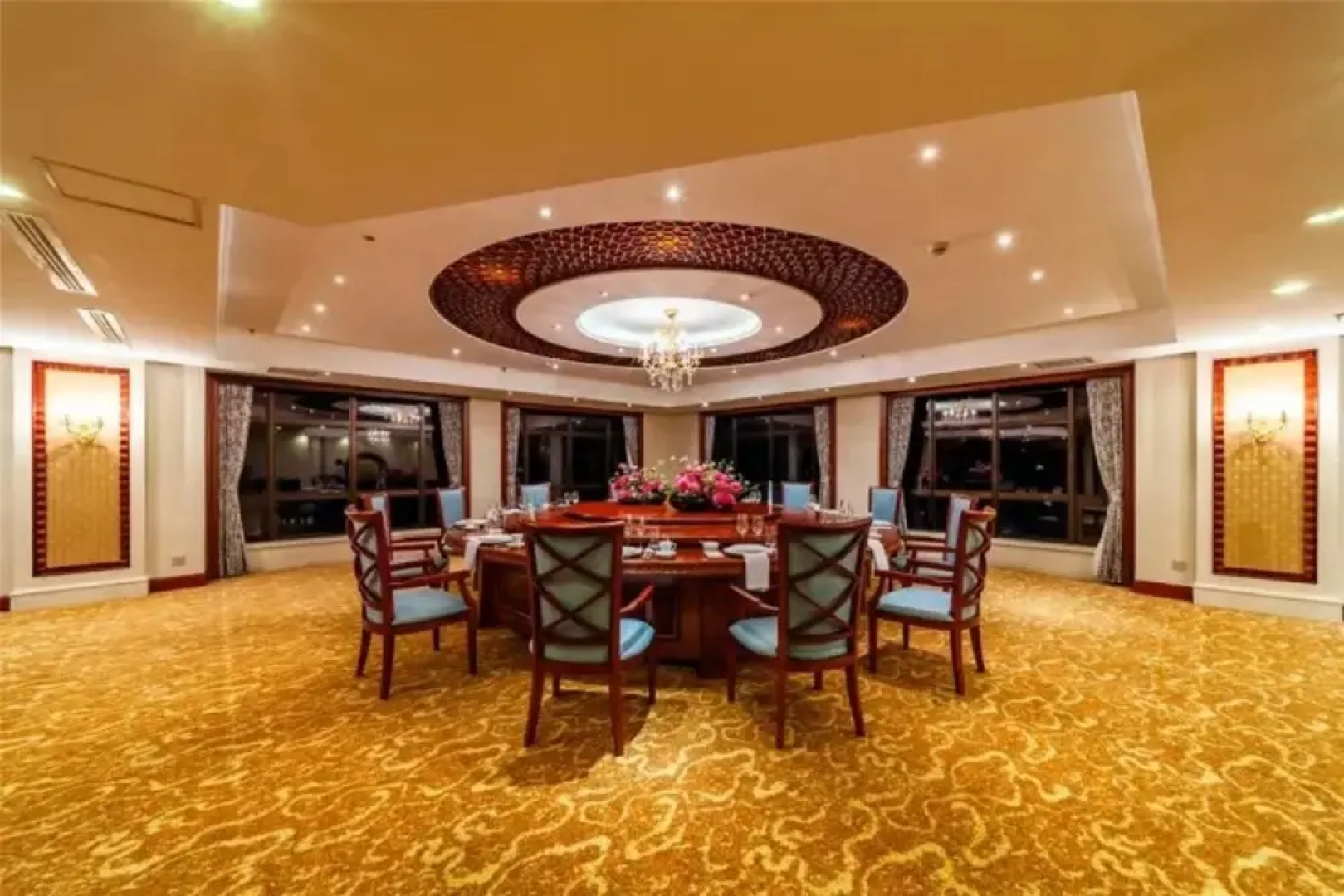 The Qube Hotel Shanghai Jinshan