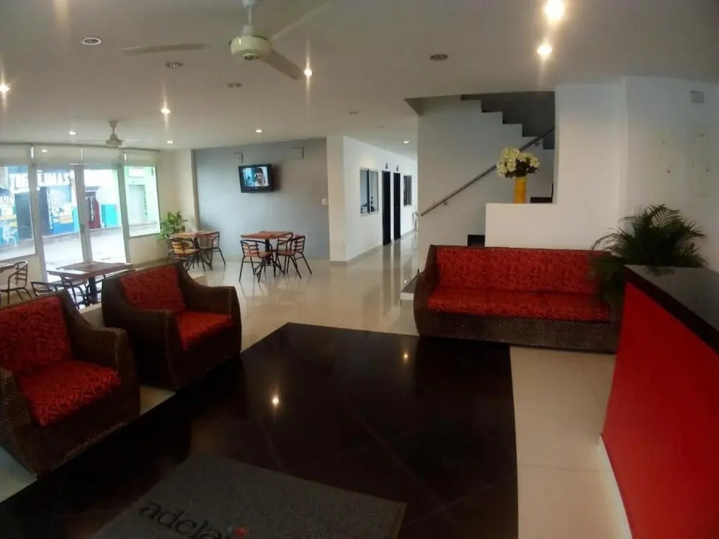 A&L Hoteles - Hotel Adelaida