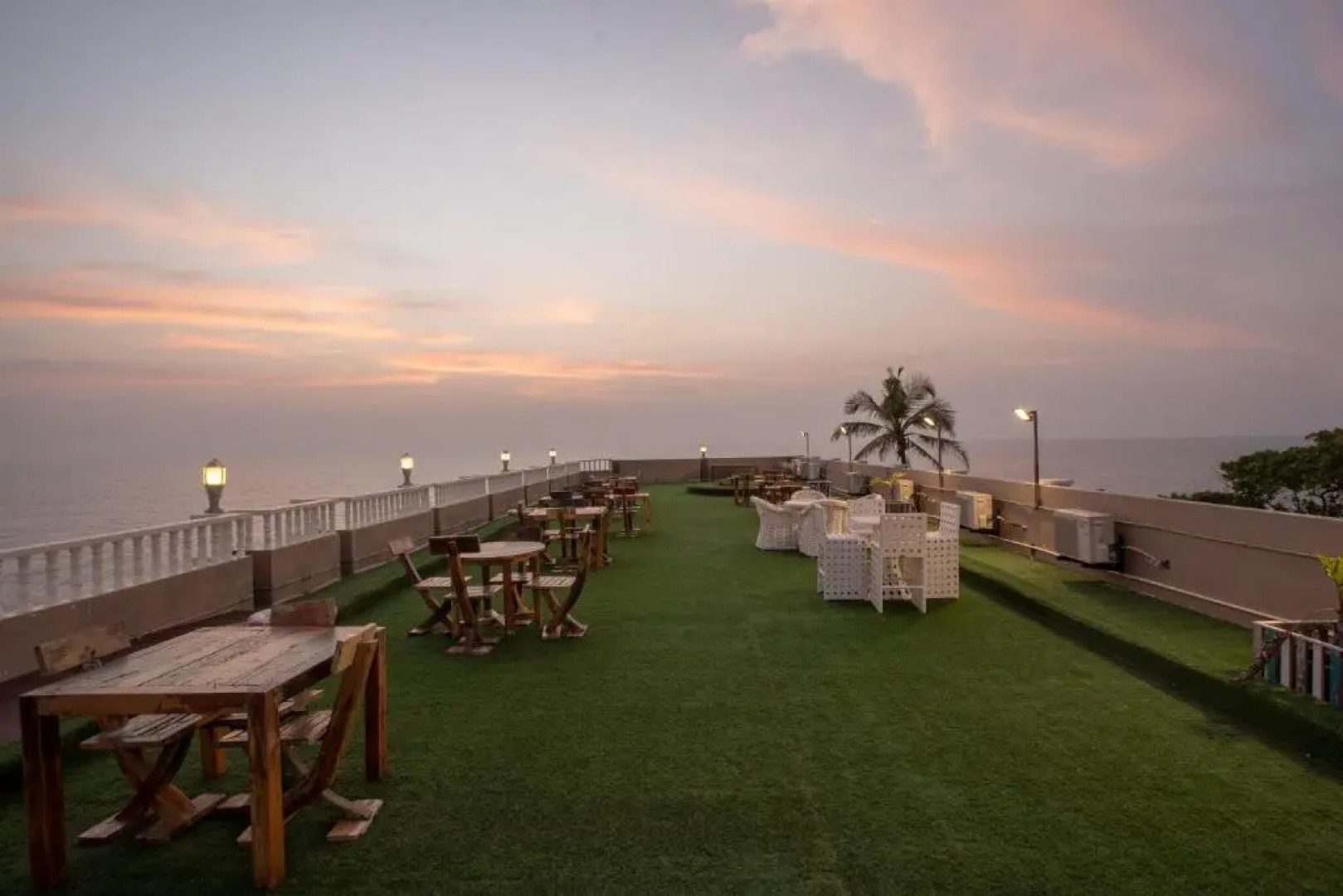 State Beach Resort And Spa