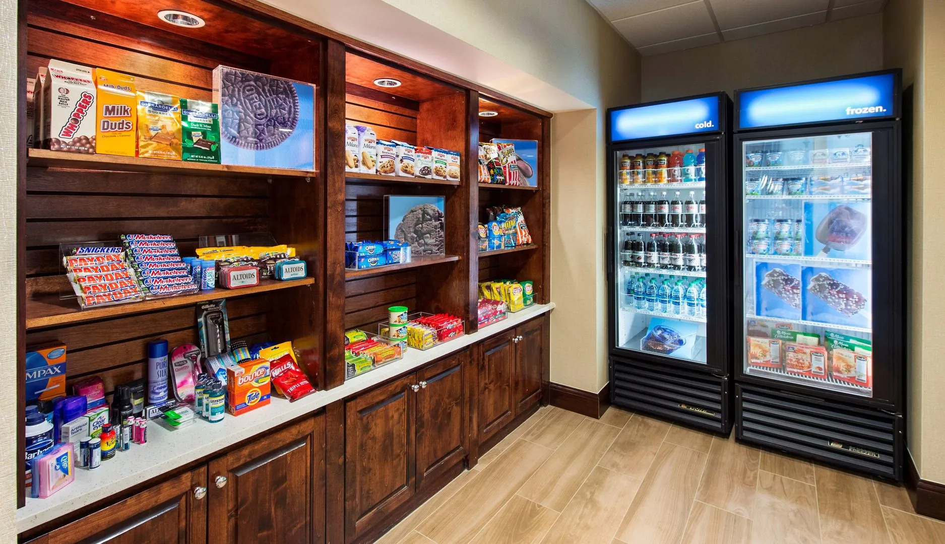 Hampton Inn & Suites Pensacola I-10 N at Univ. Town Plaza