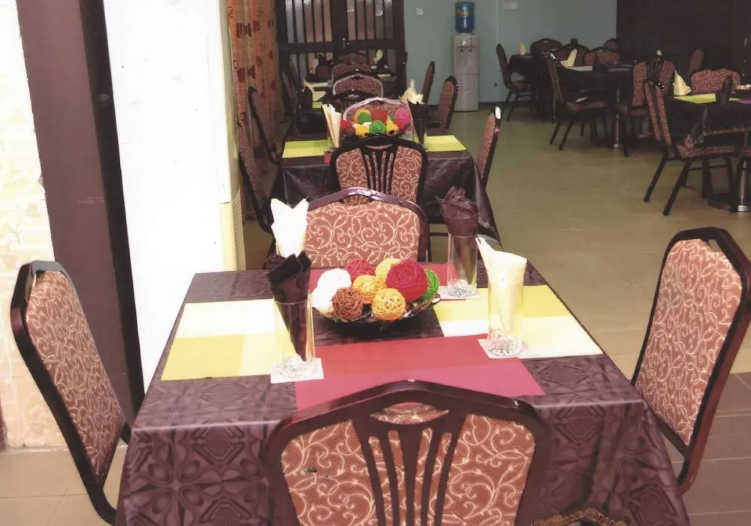 Naptin Executive Hotel And Suites