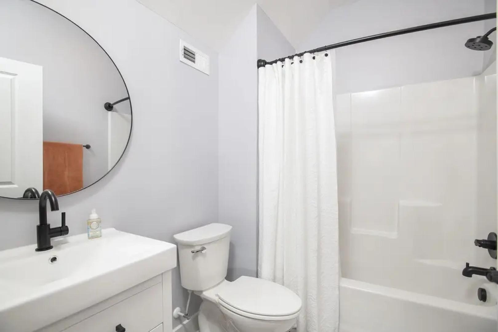 Harkers Hideaway 3 Bedroom Home by RedAwning