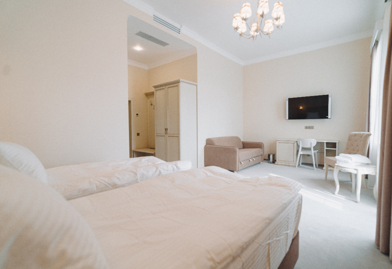 Russian Seasons Vyatskoye Village 4*