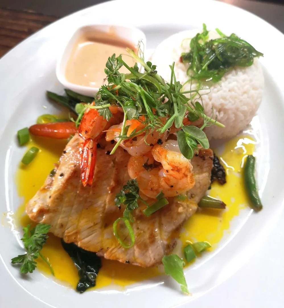 Take-A-Break Islander Beach