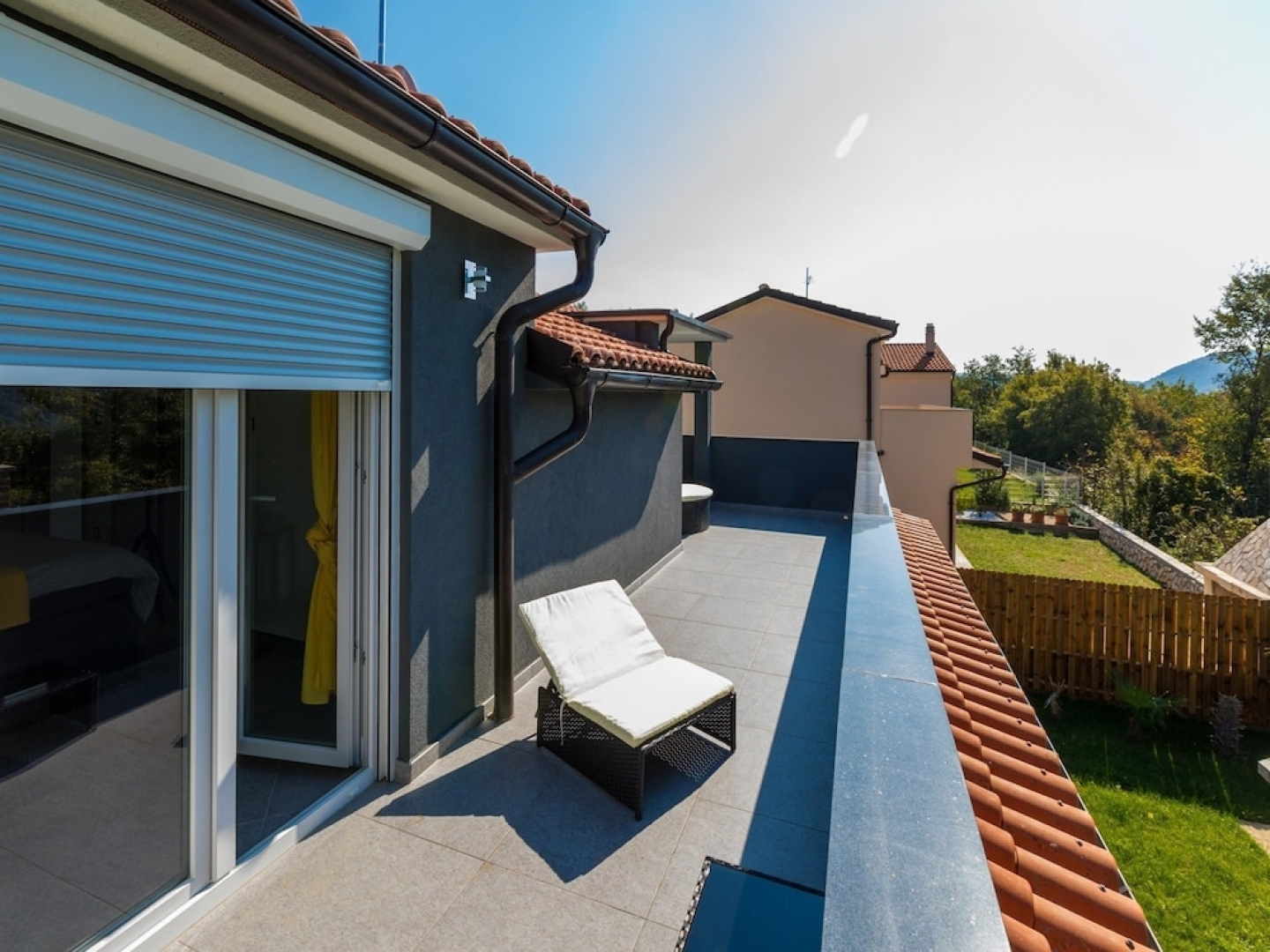 Modern Holiday Home With Private Pool and Mountain View