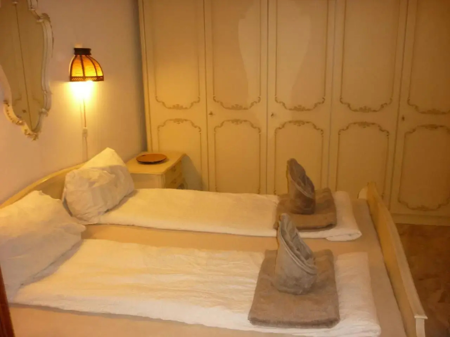 R1 Rolléder Apartman-ház