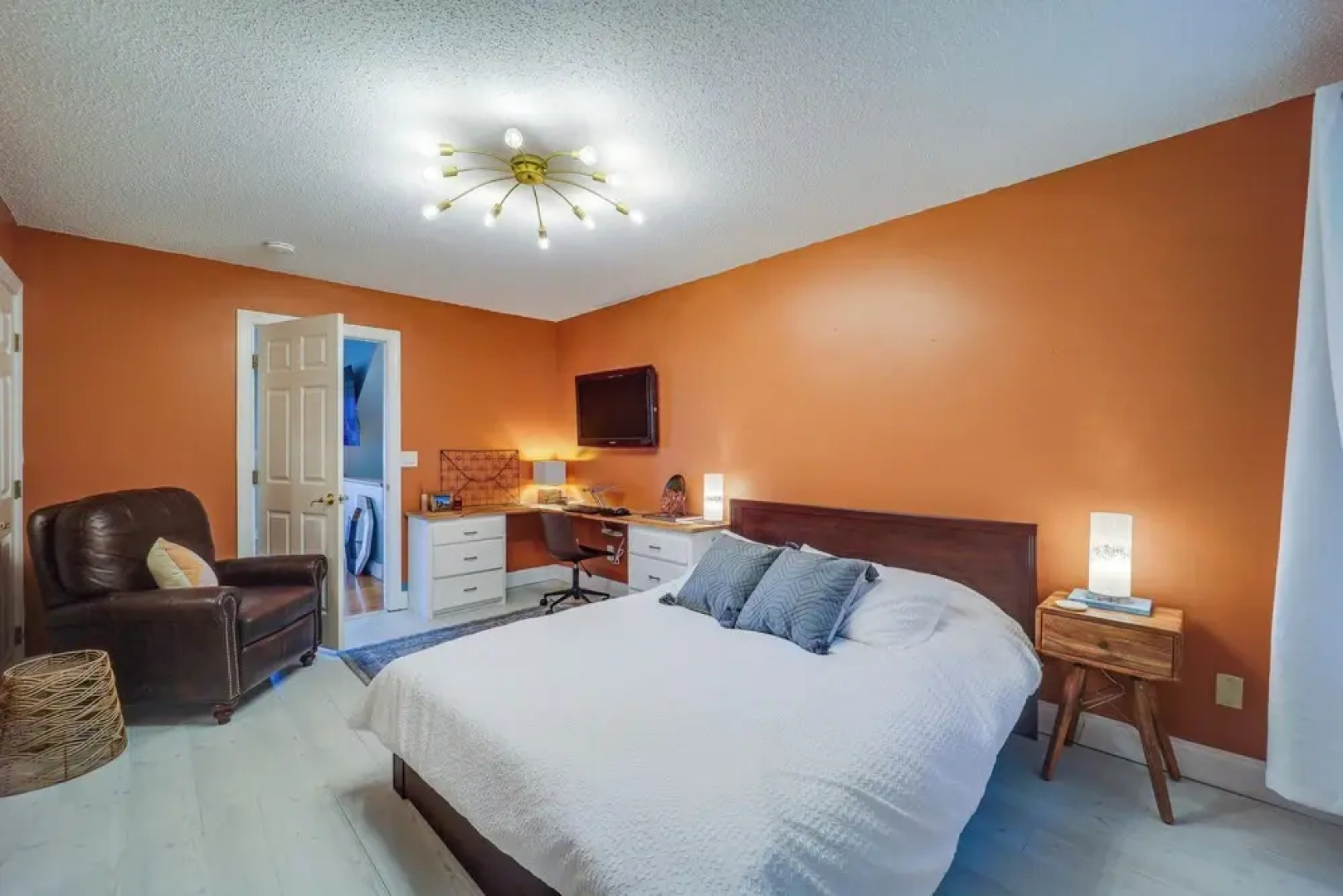 8 Mi to Sugar Mountain Resort: Seven Devils Home