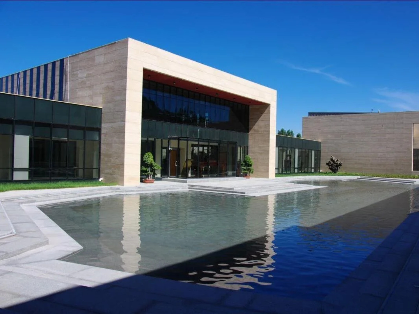 Imperial Palace Hotel