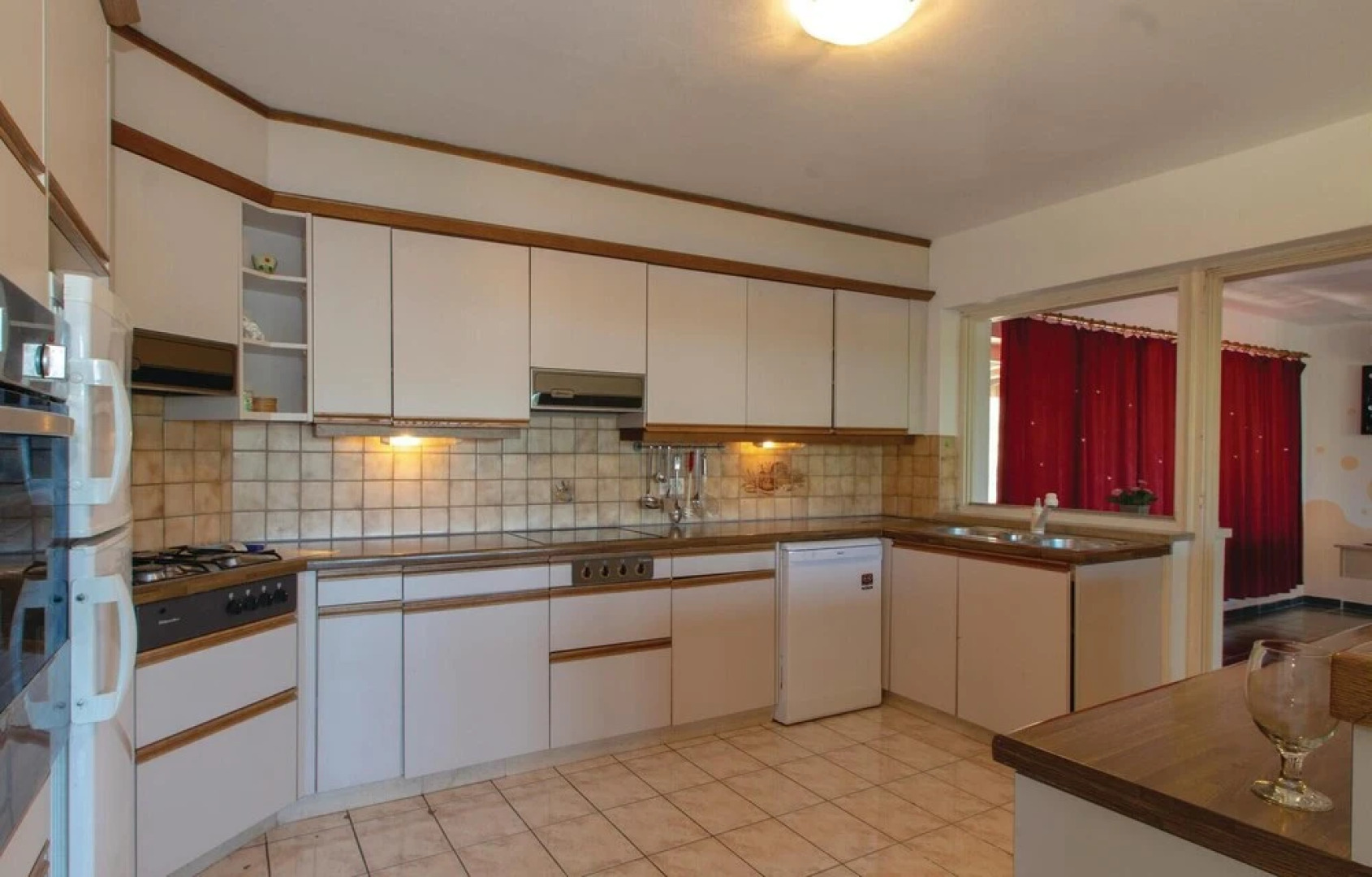 Stunning Home in Zrnovo With Wifi and 3 Bedrooms