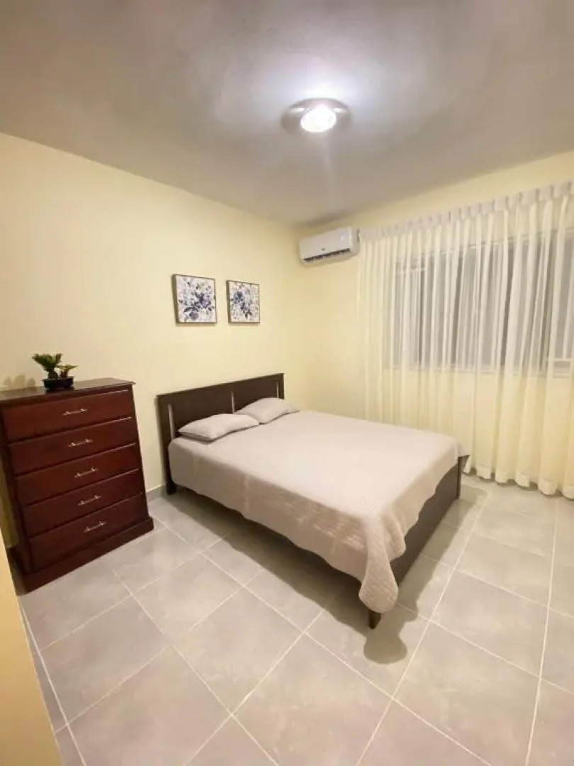 Apartamento Completo en Higüey, 3 habitaciones, 2 baños y 2 parqueos