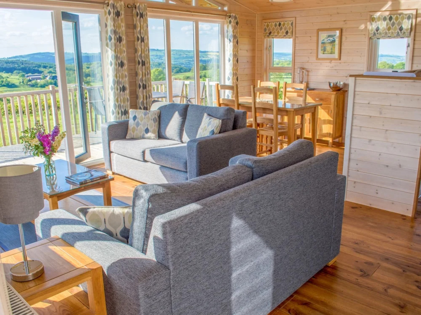 Moonrise Lodge - Swallow Lodge