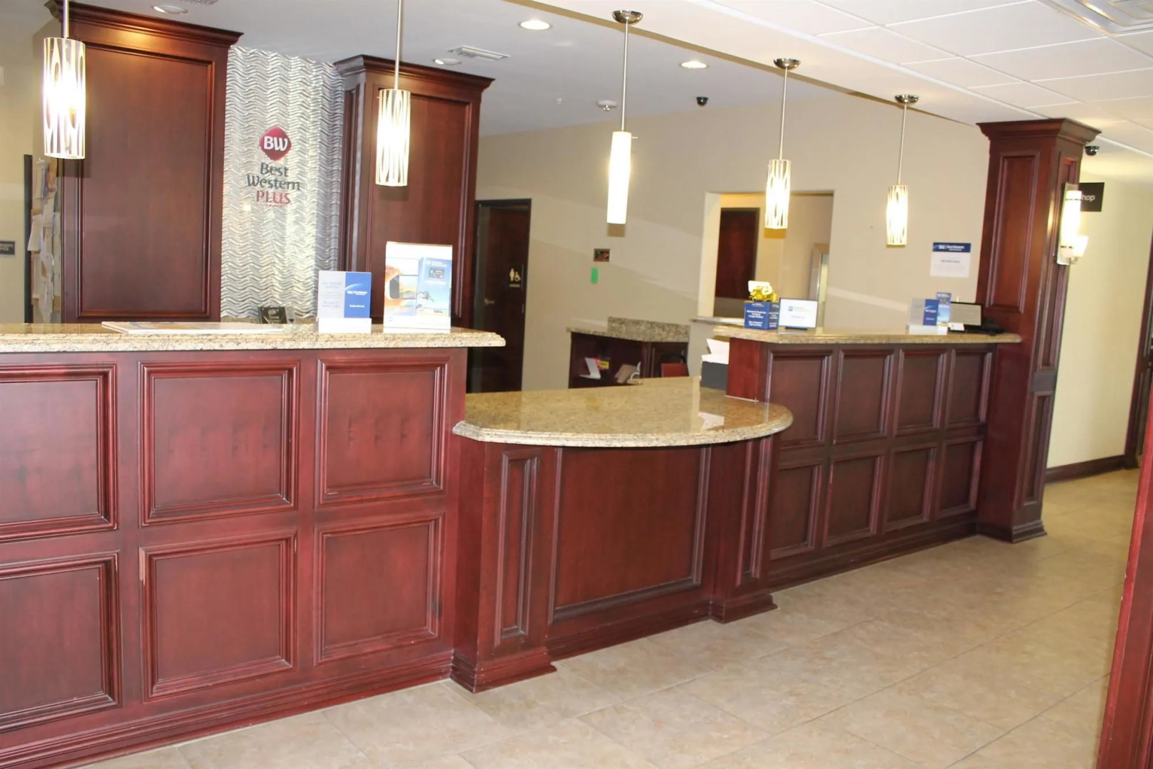 Best Western Plus Chalmette Hotel