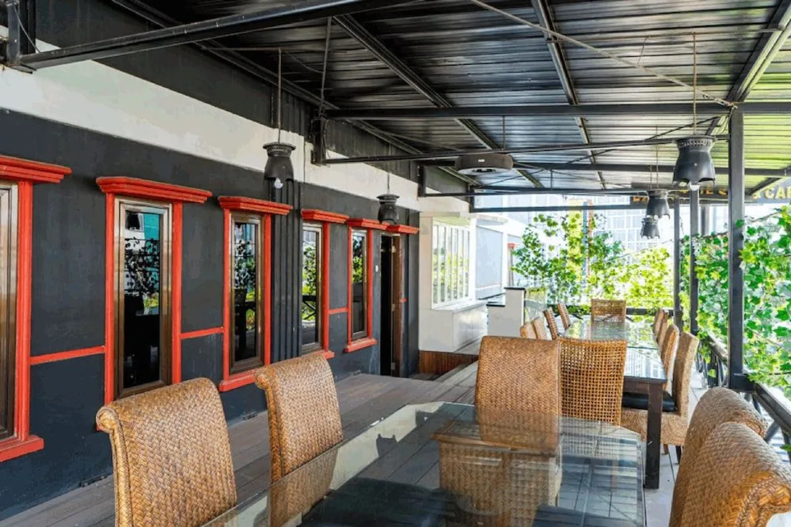 RedDoorz Plus near Chadstone Mall