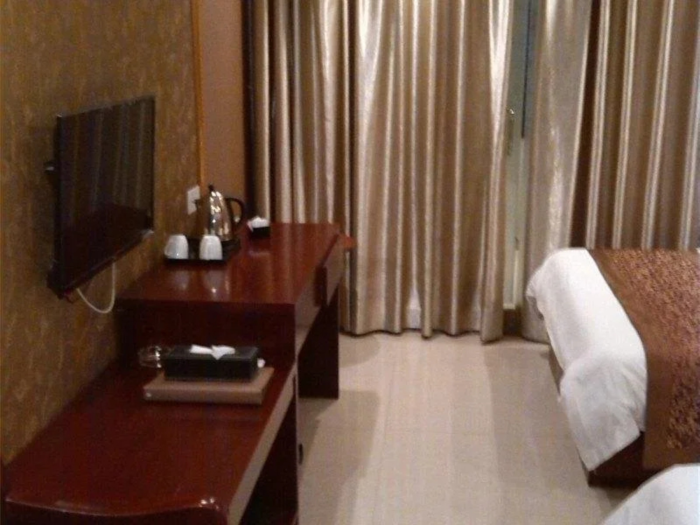 Fulin Business Hotel