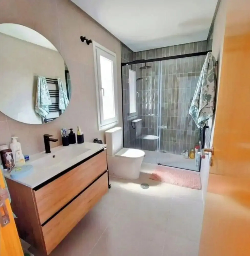 Stunning 2 bed Villa With Private Salt Water Pool