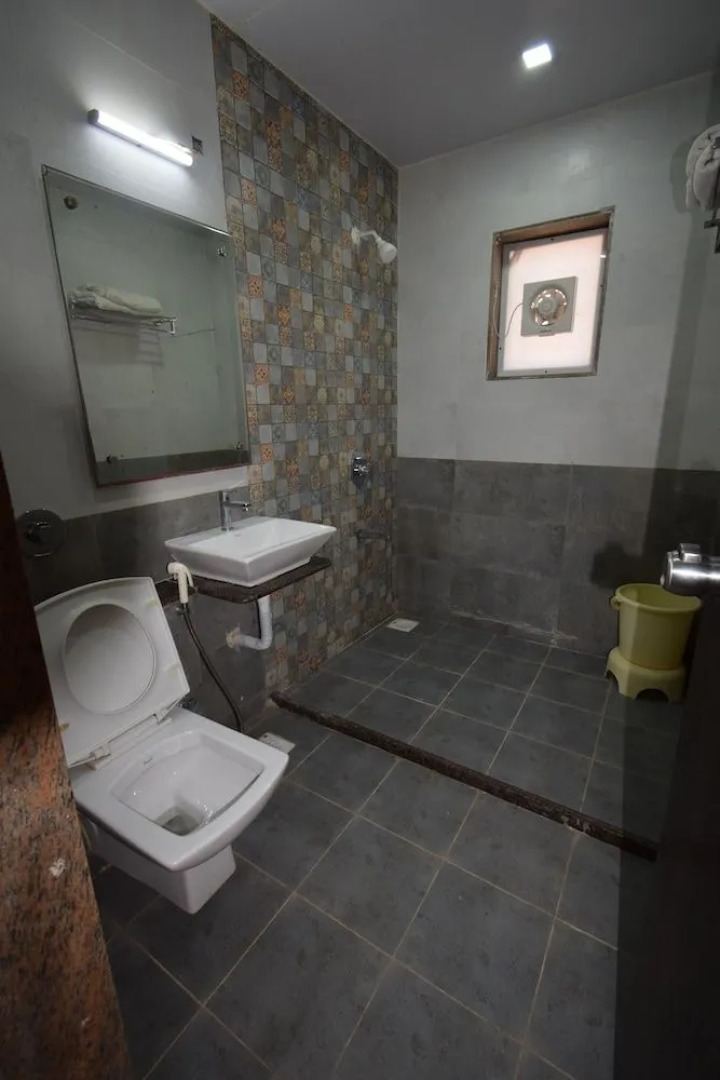 Hotel The Grand Krishna Inn