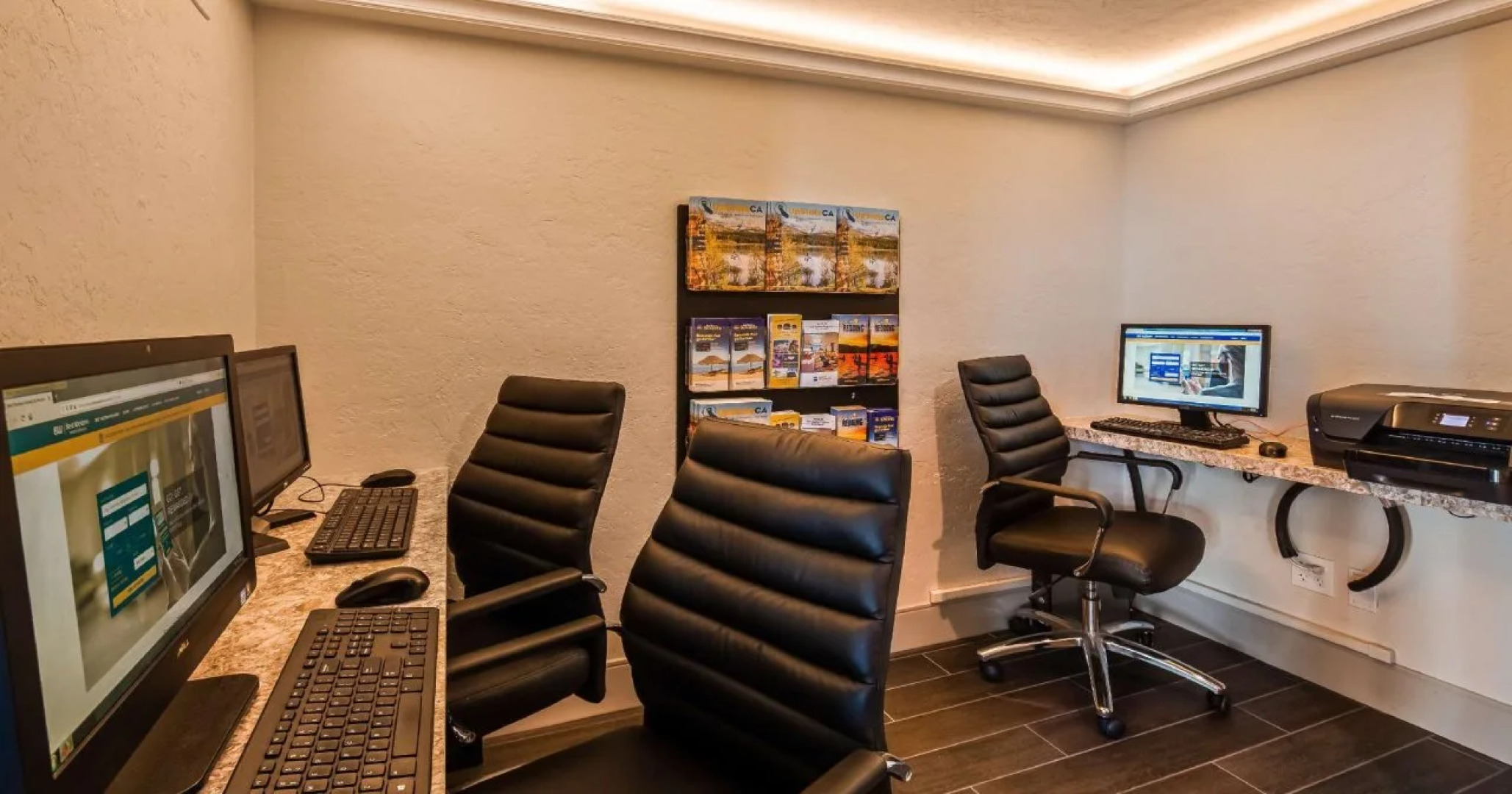 Best Western Plus Hilltop Inn