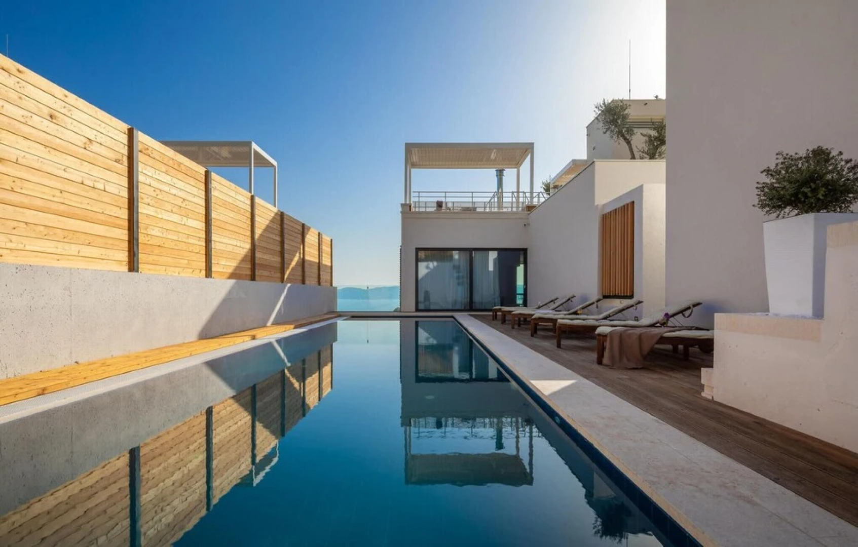 Beautiful Home in Omis With Sauna, 3 Bedrooms and Heated Swimming Pool