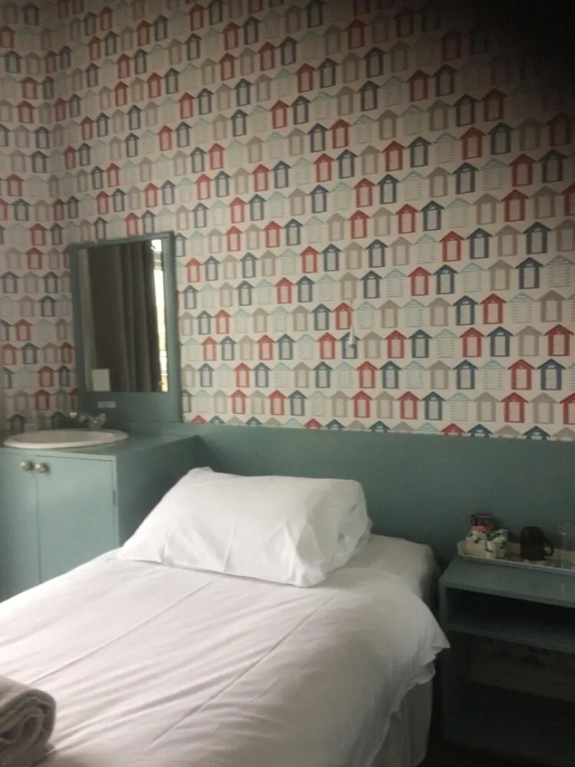 Sandcliff Guest House