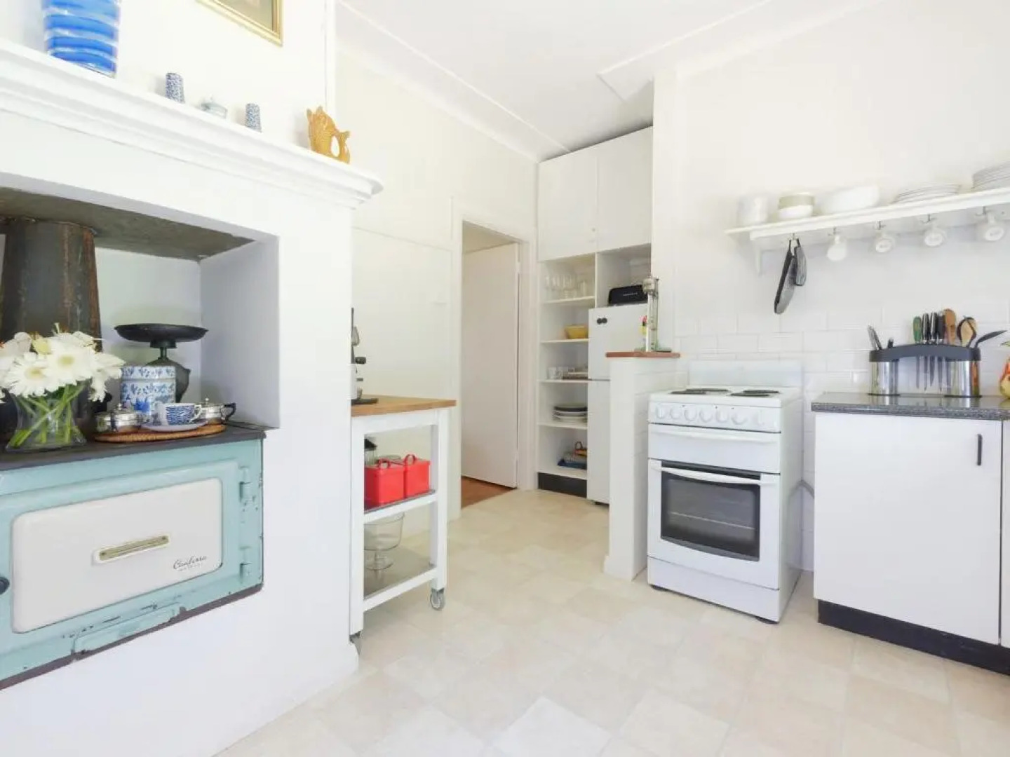 Redwood Cottage Burradoo getaway Southern Highlands 4pm Check Out Sunday