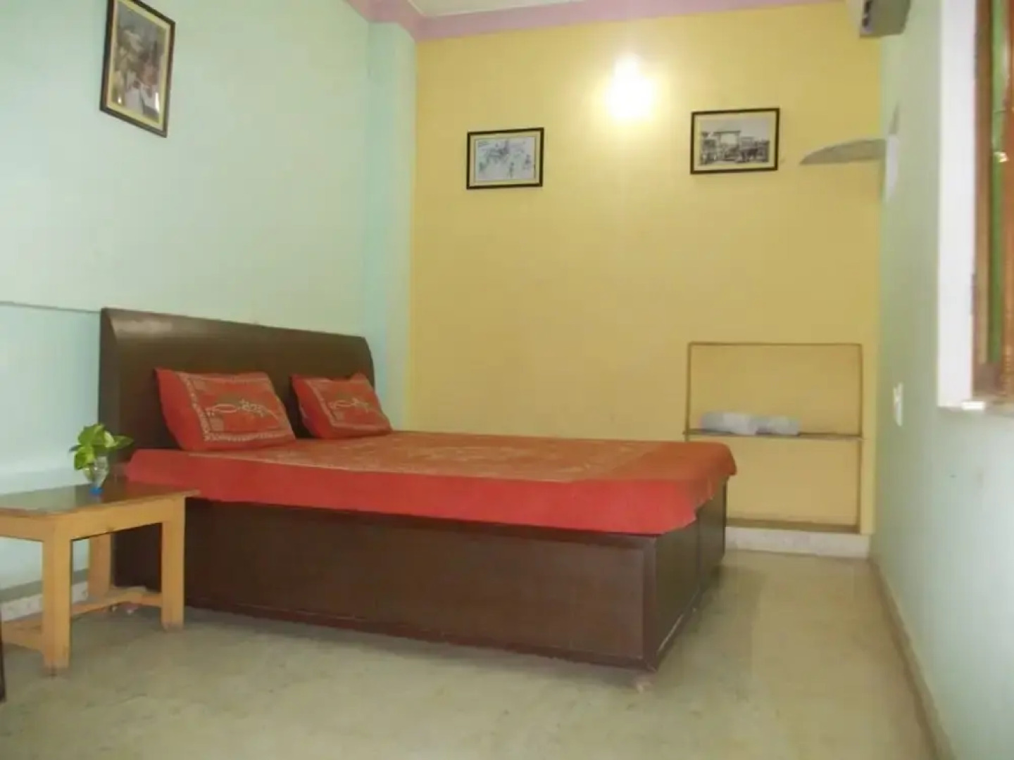 Raj Mahal Guest House