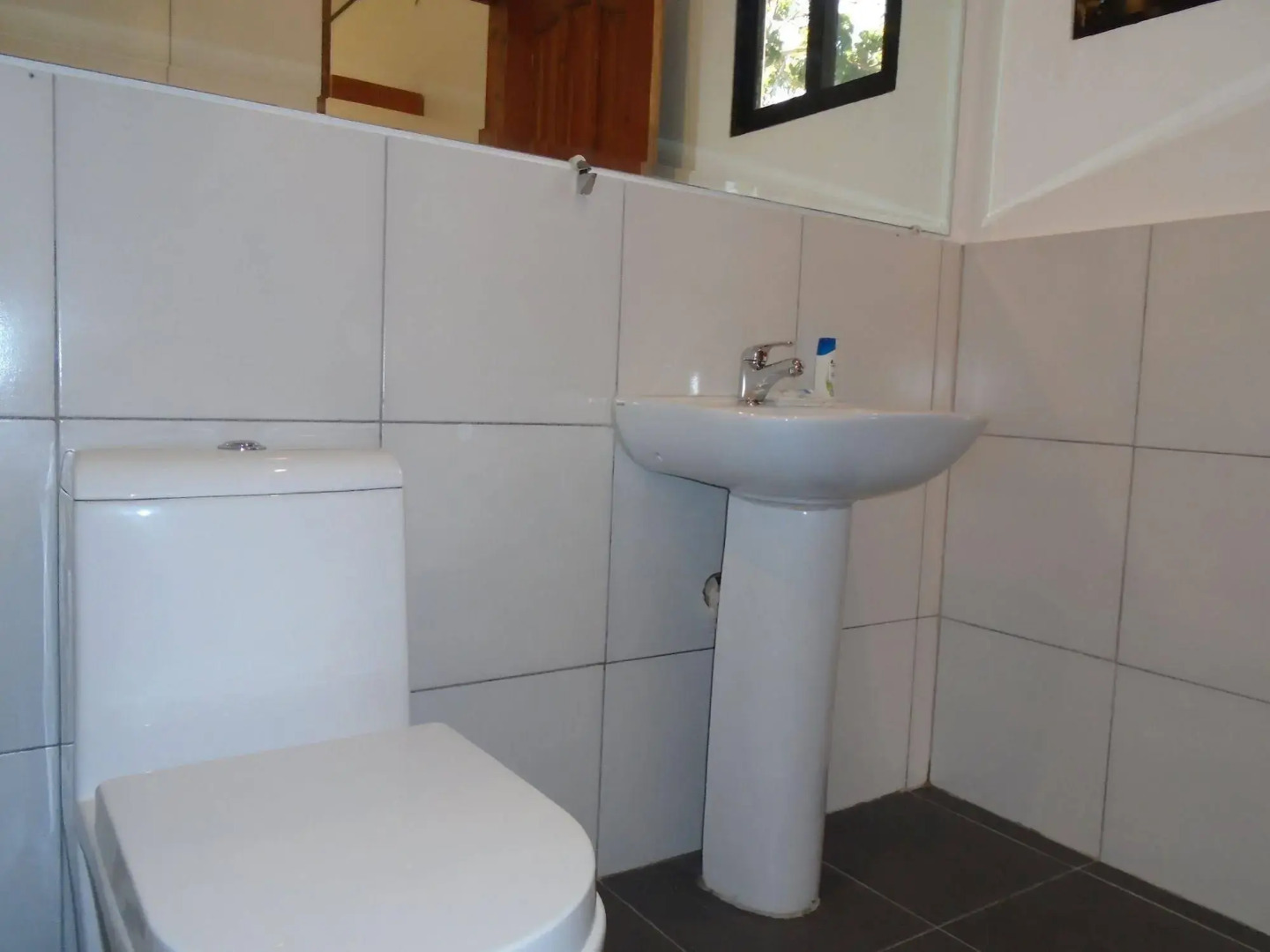 Parrot Resort Moalboal