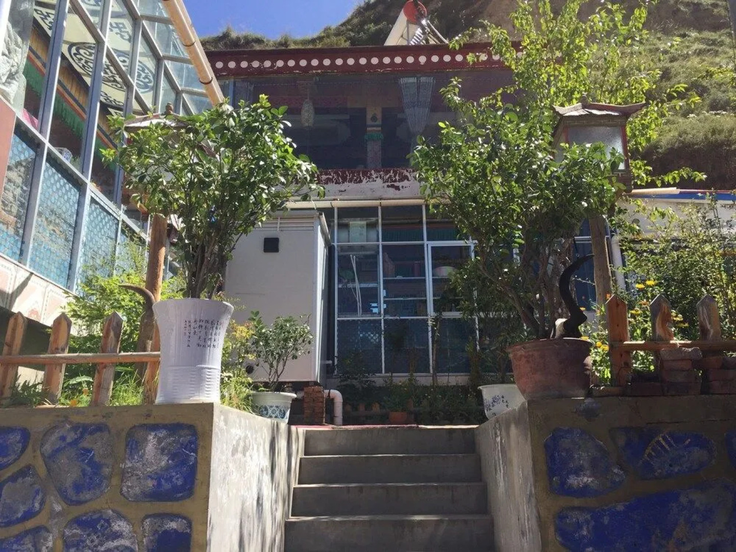 Yangkor Tibetan Homestay - Hostel
